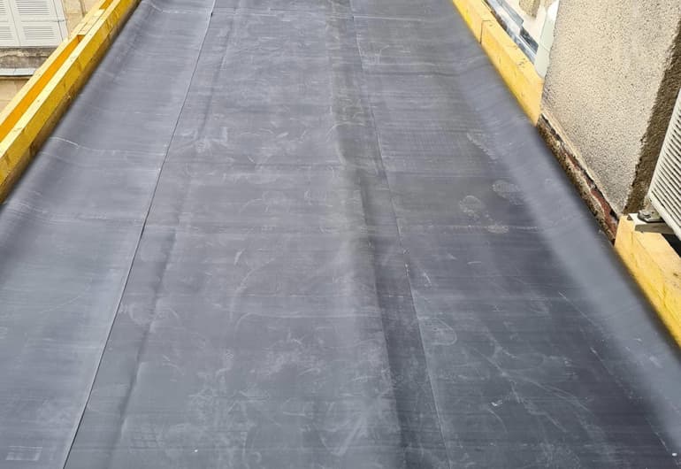 Étanchéité EPDM sur toit plat à Bordeaux
