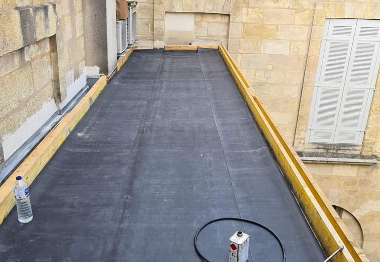 Étanchéité EPDM sur toit plat à Bordeaux